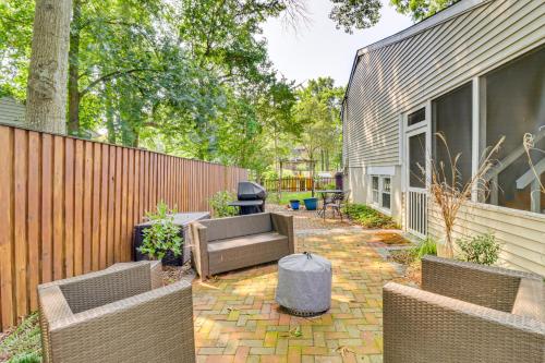 Pet-Friendly Annapolis Home Walk to Beach! in Annapolis, USA