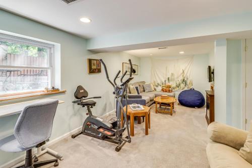 Pet-Friendly Annapolis Home Walk to Beach! in Annapolis, USA