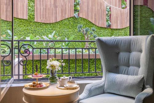 room detail thumbnail 1