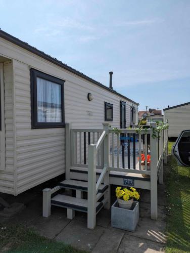 2-Bed Caravan - Sleeps 6 - Parking & Veranda, Skegness (fotografie 8)