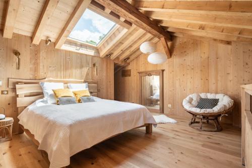 1 queen bed