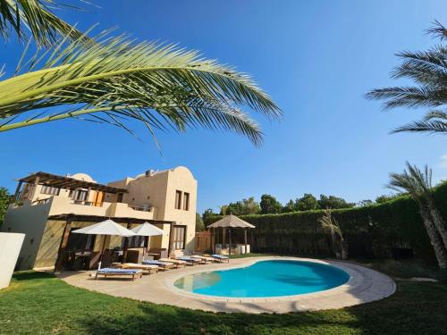 Villa - Sleeps 6 - Heated Pool - Garden - Parking - Hurghada
