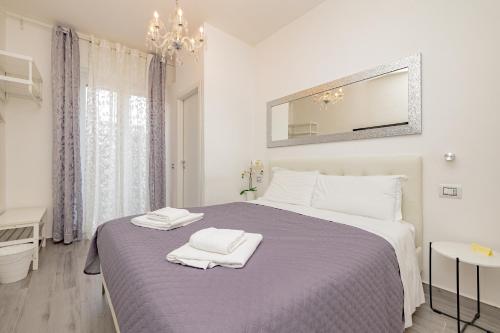 Lovely Room - 3, Novara