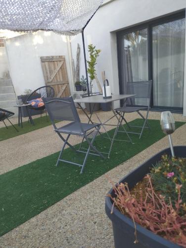 Studio à Bellegarde Studio à Bellegarde