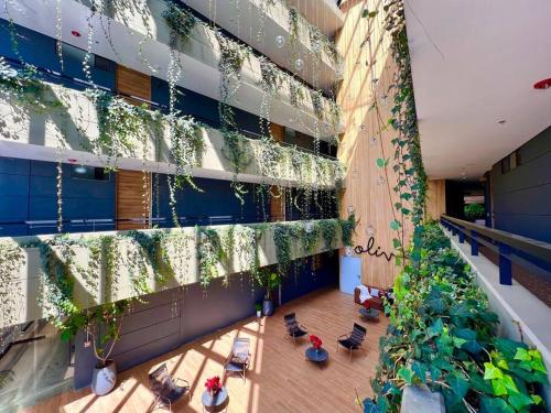 Outstanding and wide apartment with work station, Medellín (fotografie 2)