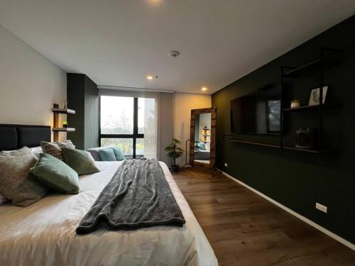 Outstanding and wide apartment with work station, Medellín (fotografie 6)