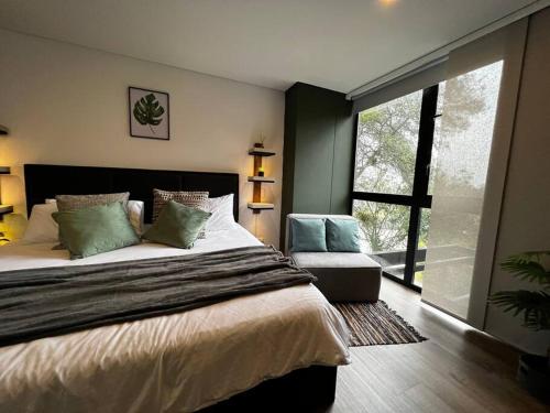 Outstanding and wide apartment with work station, Medellín (fotografie 10)
