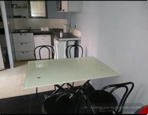 appartement proche du stade, Марсель (фото 3)