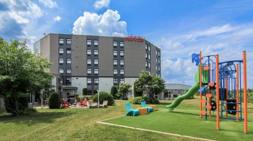 ทัศนียภาพภายนอกโรงแรม, Hotel du Jardin in เซนต์ เฟลิเชี่ยน