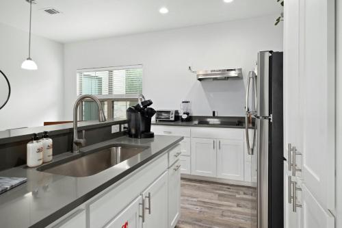 Dripping Springs Silver Creek Condos Thornton B- 2 Bedroom, 1st floor in Dripping Springs, USA
