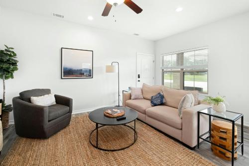 Dripping Springs Silver Creek Condos Thornton A- 2 Bedroom, 1st floor in Dripping Springs, USA