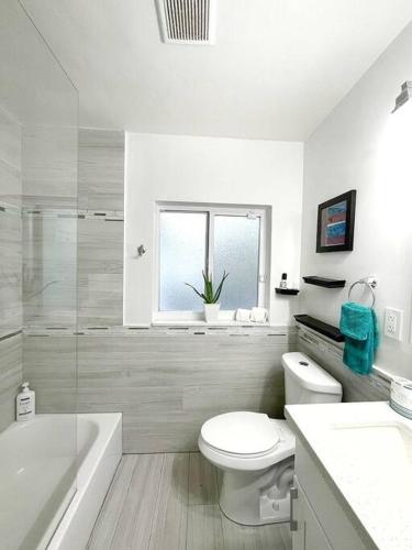 Private Paradise with Lap Pool close to the City Center in Fort Lauderdale, USA