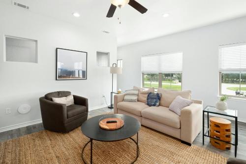 Dripping Springs Silver Creek Condo Thornton C- 3 Bedroom, 2nd floor in Dripping Springs, USA