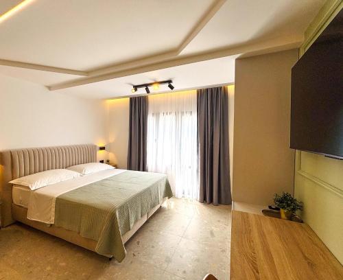 MARTHINIS Luxury Suites 2