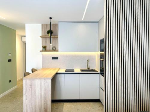 MARTHINIS Luxury Suites 5