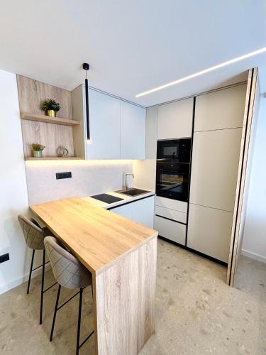 MARTHINIS Luxury Suites 4