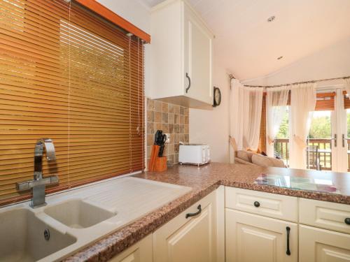 Exterior view, Bramley Lodge in Puxton