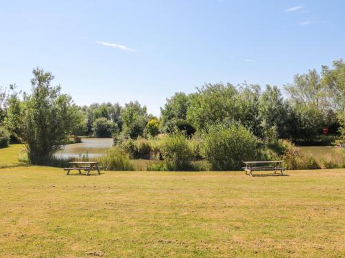 Exterior view, Bramley Lodge in Puxton