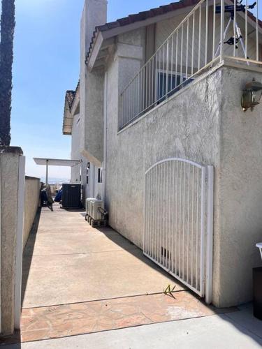 Studio Living,Quiet Neighborhood, Near Airport in Rowland Heights