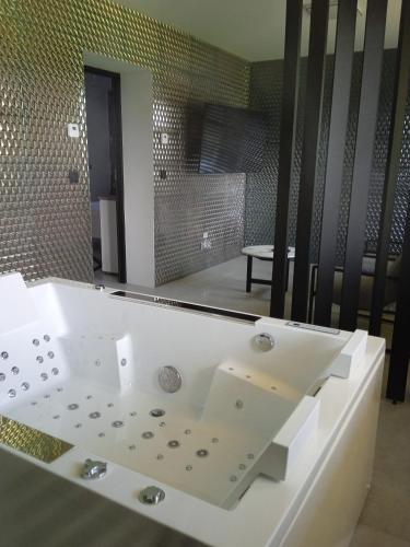 Apartament Monika Dziwnówek Wrzosowo z jacuzzi