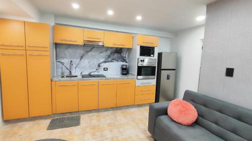 Kitchen, Apartamento moderno en La Boyera in Other