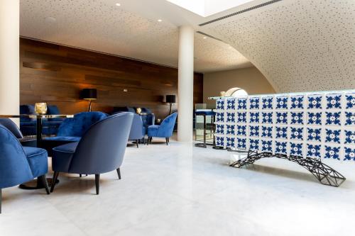 4615 Hotel - image 14