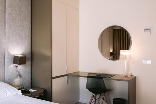 4615 Hotel - main image