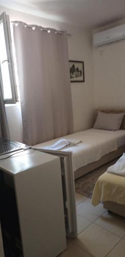 Double Room image 3