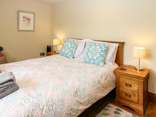 2 Holme Pool, Durham