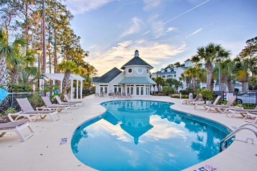 Golfer's Paradise: Myrtle Beach Gem w/ Course View – khách sạn tại Đảo Pine