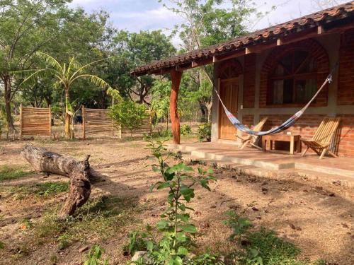 La casa de ladrillo, Las Planadas near Yankee Beach in Escamequita