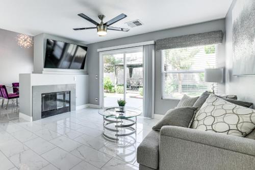 Dog-Friendly Las Vegas Escape with Patio!, Las Vegas (photo 10)