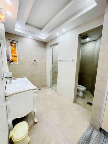 6 Beds Kannal house in middle of DHA Lahore City - image 6
