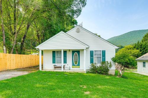 Roanoke Mountain Home 4 Mi to Blue Ridge Parkway! in 羅阿諾克