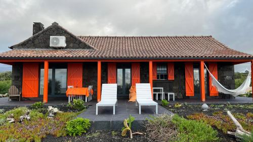 ระเบียง/ชานเรือน, Casa Baleia Laranja Ocean-Front in บันเดรัส