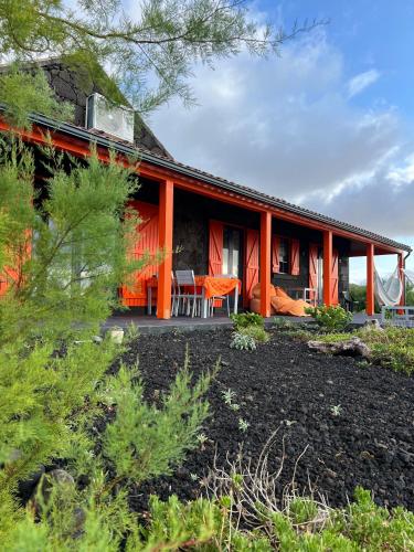 ระเบียง/ชานเรือน, Casa Baleia Laranja Ocean-Front in บันเดรัส