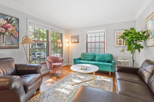 Parkway Cottage in Minneapolis, USA