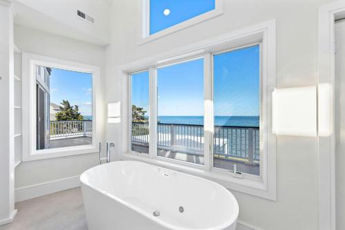 Webster Lagoon Retreat in Beach Haven, USA