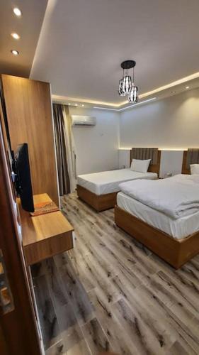 شقة المهندسين جامعة الدول ميدان لبنان الدقي فندقية in Mohandesin