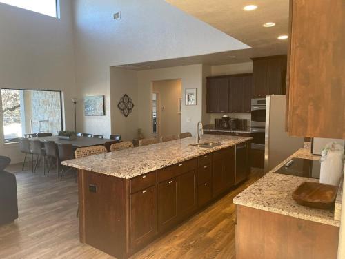 Frio Ridge Retreat in Concan, USA