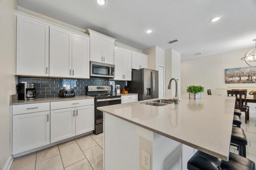 Renewed Luxury Townhouse with private pool in Kissimmee, USA