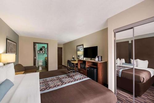Best Western Plus Elizabeth City Inn & Suites - image 8