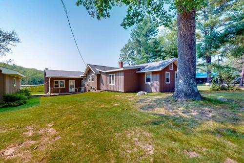 Between the Lakes in Conover, USA
