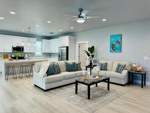 Brand New Tampa Oasis with Private Jacuzzi Retreat in Lutz (FL)