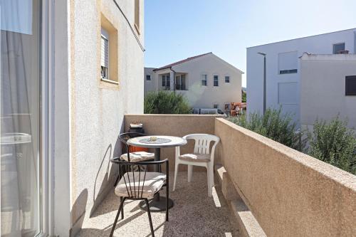 Apartments with a parking space Pirovac Sibenik - 13201 - image 9