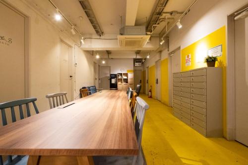 Shared lounge/TV area, Imano Tokyo Hostel near Shinjuku Golden Gai