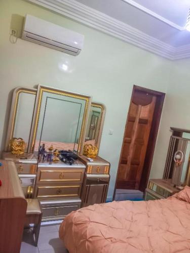 Apartment European High Standard in Dakar HLM5 in Grand Dakar