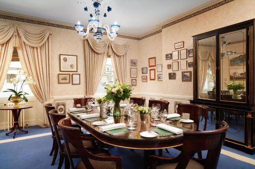 Salas de reuniones, The Old Government House Hotel y Spa (The Old Government House Hotel and Spa) in Saint Peter Port