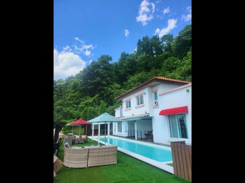 Gapyeong moisty pension