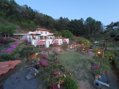 Gapyeong moisty pension